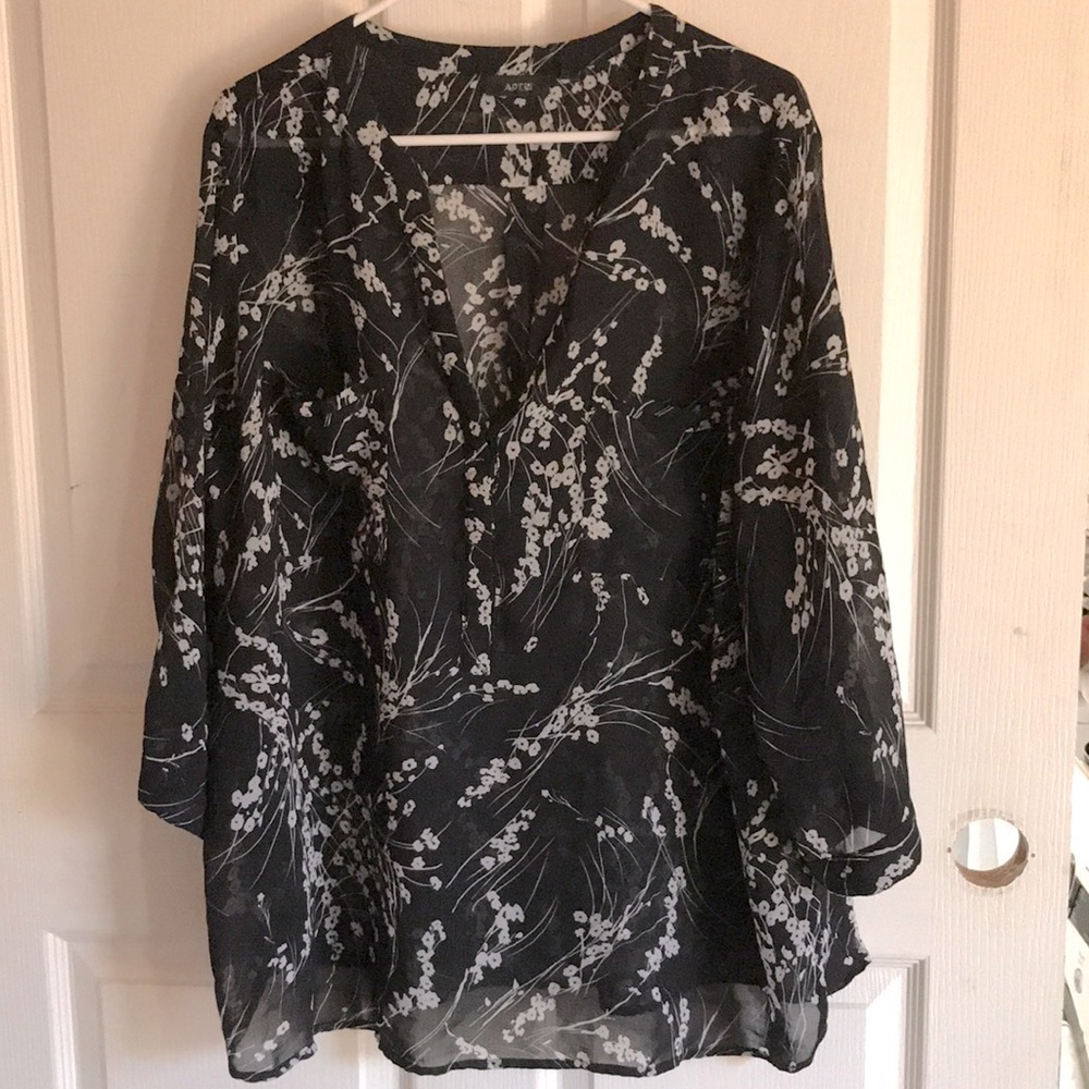 Apt. 9 Black Chiffon White Floral Top
